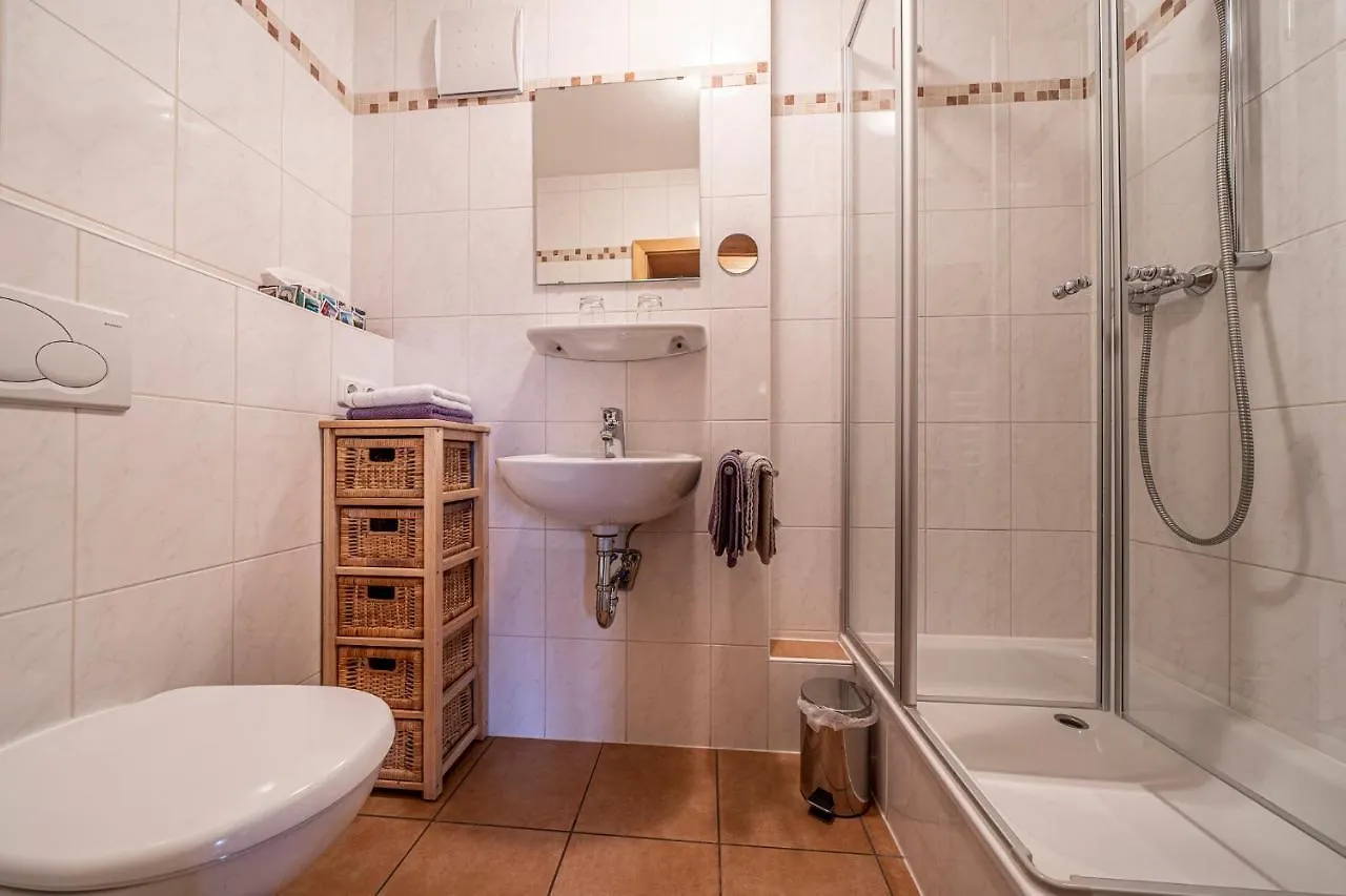Apartment Ferienwohnungen Am Lahnerbach Lenggries Germany